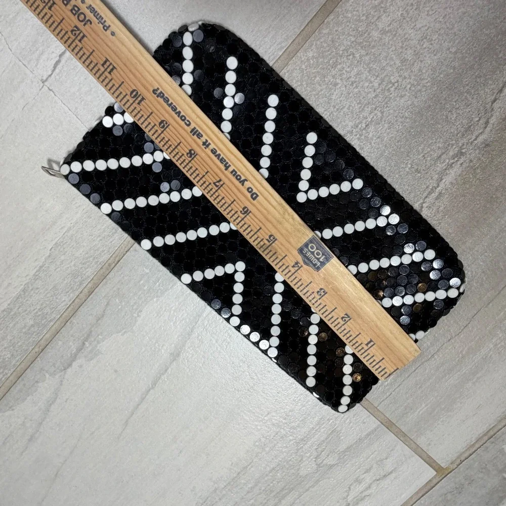 La Regale LTD Black White Mesh Geometric Chevron Evening Clutch Bag Handmade